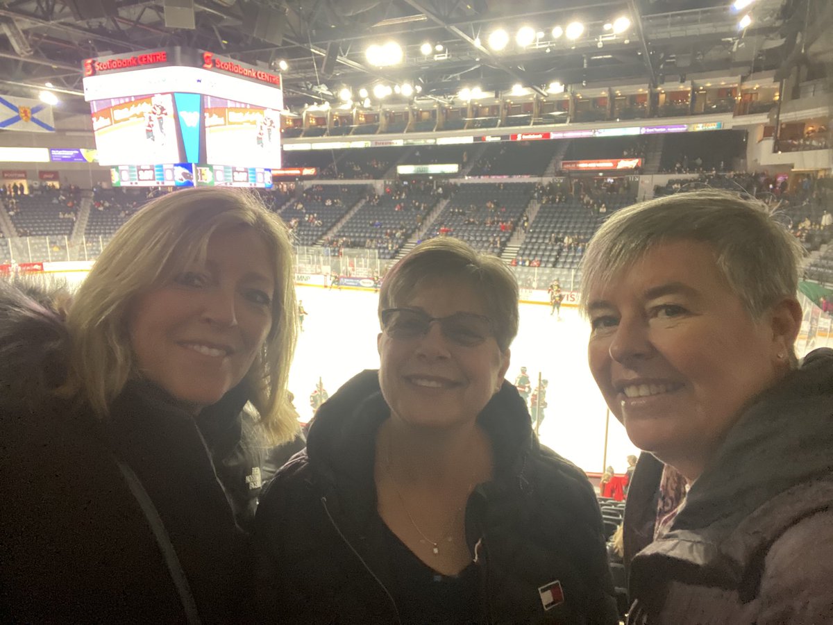 cbbctwins20's tweet photo. #gomoosego https://t.co/IWNFJqnebN