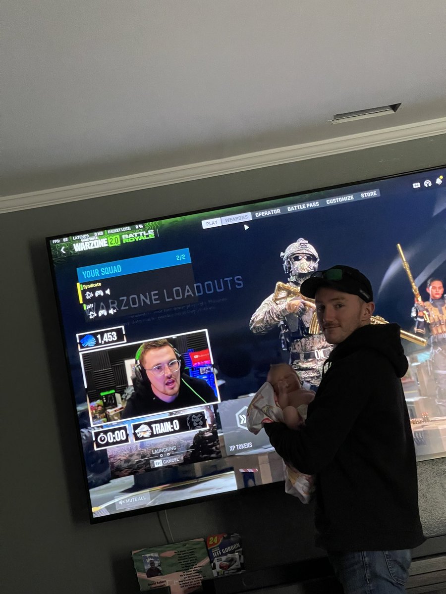 GreenawaltJames's tweet photo. First day home from the hospital and we’re watching our favorite streamer! @Syndicate https://t.co/ZVk0iFZF3C