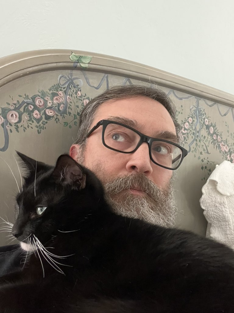 drpantsmusic's tweet photo. #Scouterdays I look to the stars while Scout keeps watch on the ground. 
👖
Hope everyone has a good weekend. Keep streaming that new album o’ mine! Love you all! https://t.co/A0GAm5NK8j