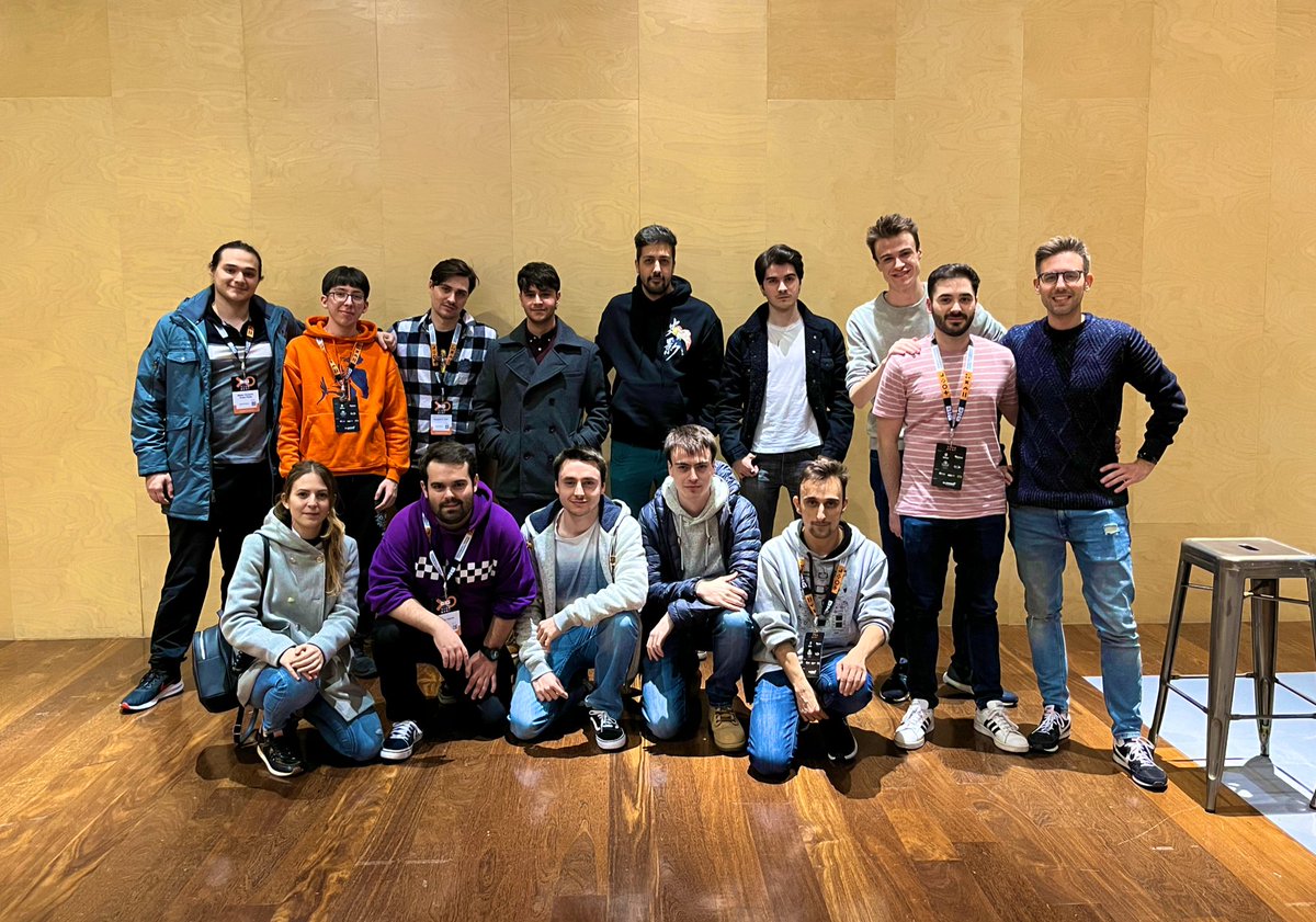 Aunque hayan pasado muchas cosas chulas, la mejor de todas y que no cambio por ninguna otra, es poder compartir el tiempo con vosotros ♥️ 
(Siento lo que no habéis estado para la foto 😞)♥️
<a href="/FsixGames/">Fsix Games - Rivalia - ⚔️OUT NOW!⚔️</a> <a href="/Praenaris/">Praenaris 🔥 Embers of the Evening 🔥</a> <a href="/RbornG/">rBorn Games</a> <a href="/NoxNoctisStudio/">#OVRDARK: A Do Not Open story - OUT NOW!</a> <a href="/ChaoBrainStudio/">ChaoticBrain Studios 🧠⚡️Neon Blood 🕵🌃</a> <a href="/Path_Games/">Path Games</a> <a href="/thecrownofwu/">THE CROWN OF WU 🐵 Now in #XBOX#PS4, #PS5 & #STEAM</a>