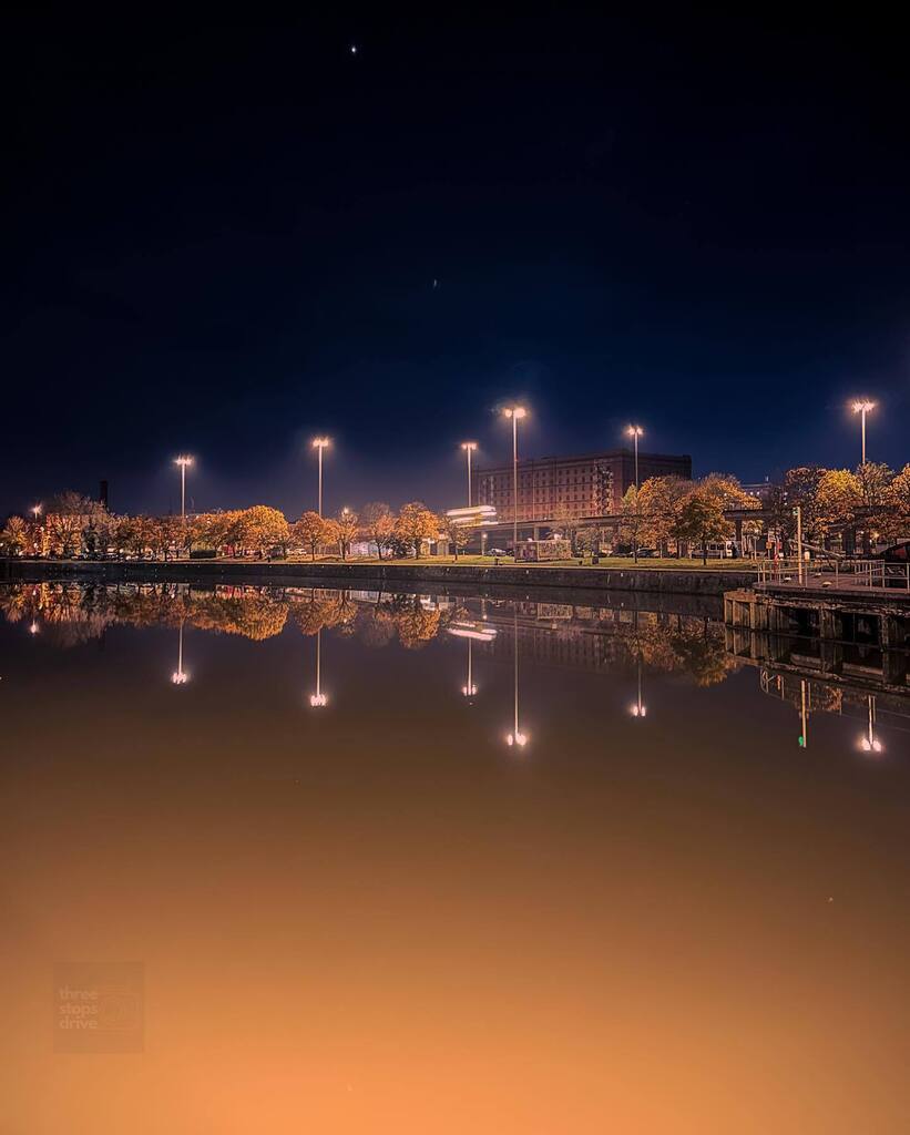 Cheeky phone pic for Saturday evening. Hope you’re all good :)
.
📸 iPhone 14 Pro Max
📍 Cumberland Basin
.
#bristoluk #igersbristol #reflection_super_pics #reflection_creative_pictures #reflection_shotz #reflectagram #mobiography #jj_mobilephotography… instagr.am/p/ClJvi28Im8n/