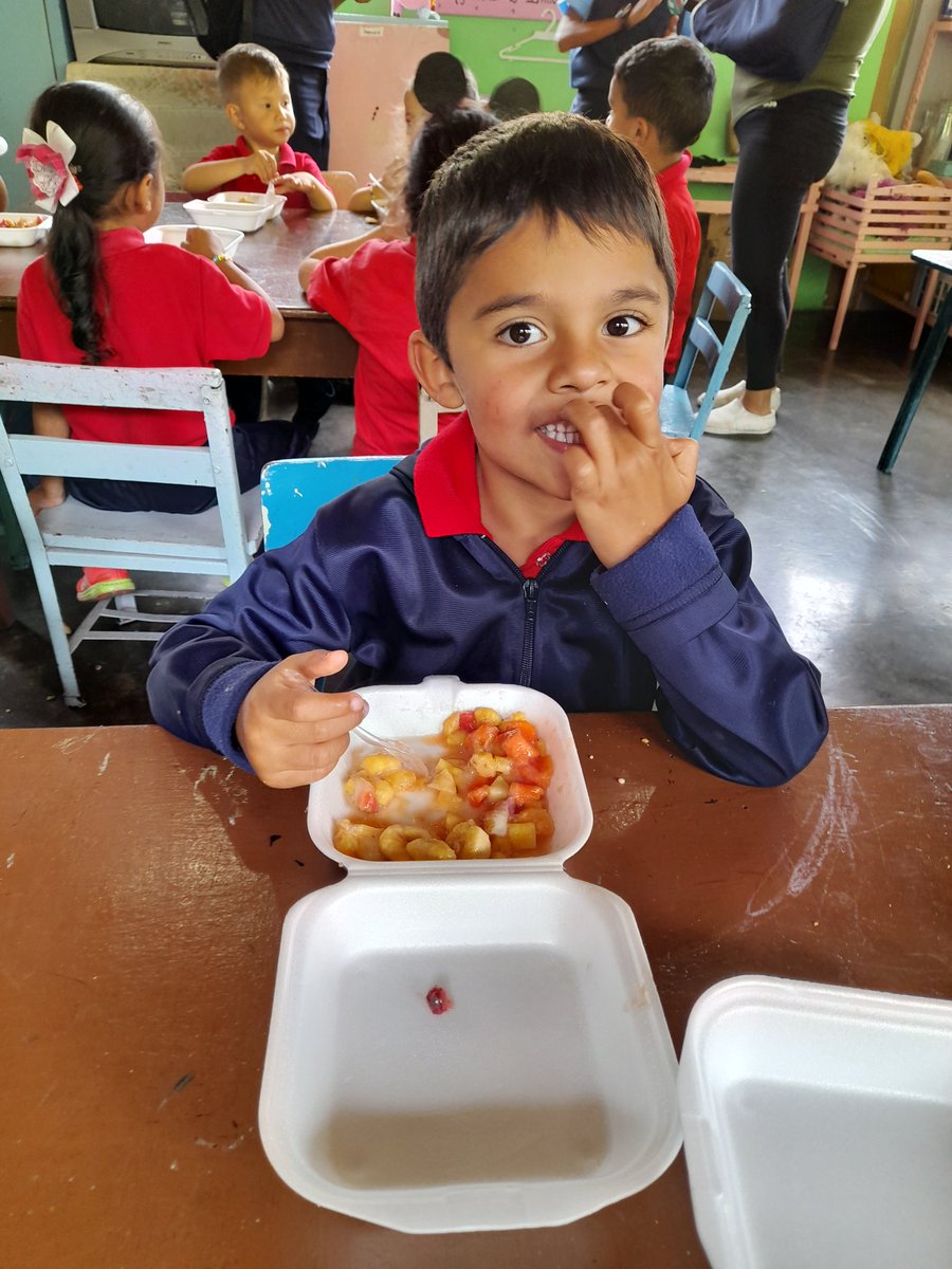 Rico Compartir 🍓🍊🍇🍉
<a href="/_LaAvanzadora/">Yelitze Santaella</a> 
<a href="/Berzabethg1/">Berzabethgandicaoficial</a> 
@MPPEDUCACION 
@educ_jauregui 
<a href="/CRAJAUREGUI2/">CRAJAUREGUI</a>