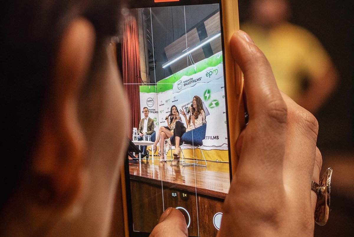 YESENIAVALENCIA's tweet photo. Al aire nuestra maratón de filminutos de @smartfilmsco de la mano de @EPMestamosahi abierta hasta el 23 a las 11:59 pm, contenidos que transformen el mundo, más de 16 millones de pesos por un corto de 90 segundos hecho con celular, tema sostenibilidad y medio ambiente https://t.co/A8HXjaLbBv