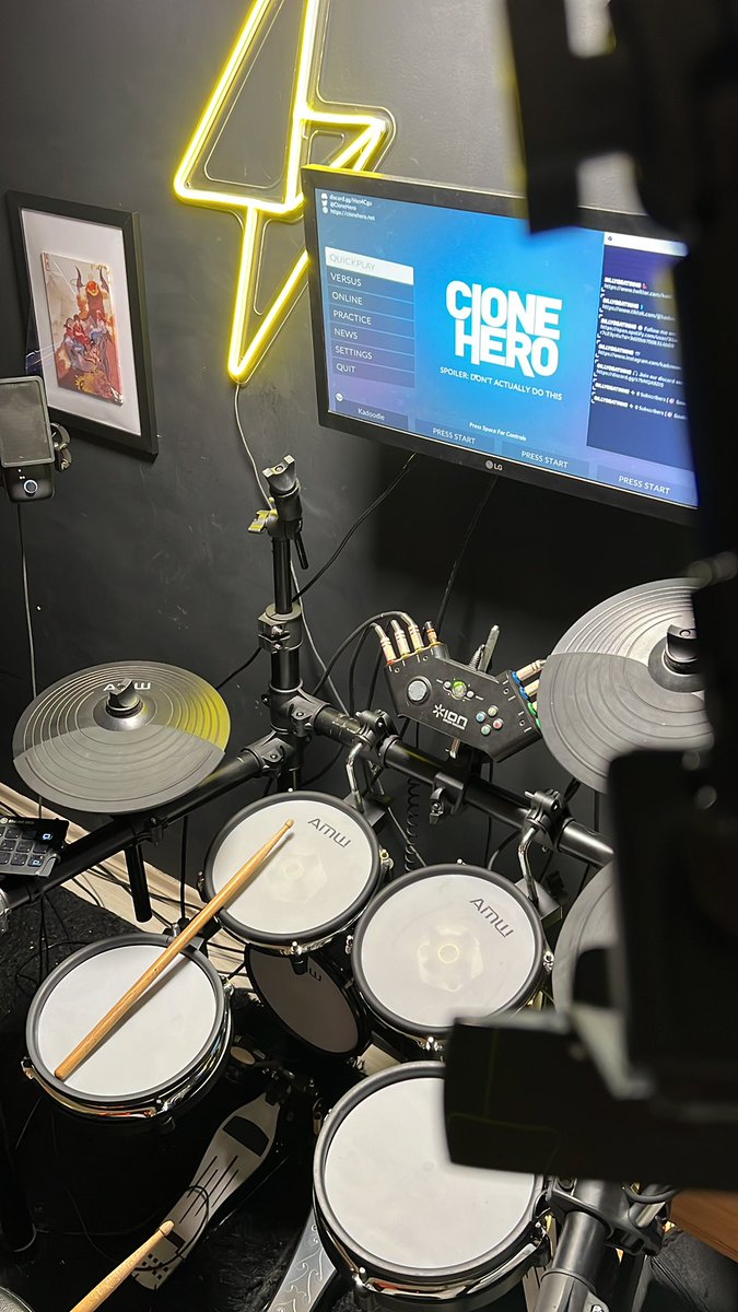 kadubackup's tweet photo. It’s been a long time but WE'RE BACK! 

Playing Pro Drums on Clone Hero for the @CrashPad4Kids 🧡🧡

https://t.co/ziw2xngS2v https://t.co/vnWU7VdFb6