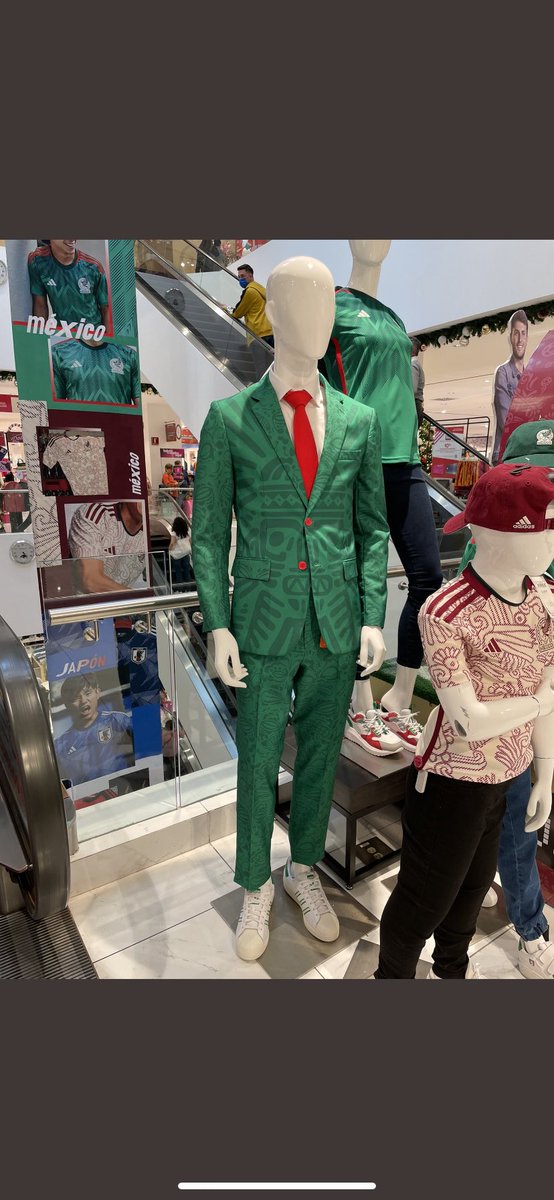 10Mangioni's tweet image. Uuuuuyyyy!! Ya me vi el Martes. 

Buuuuuuuuenos dias su señoría.