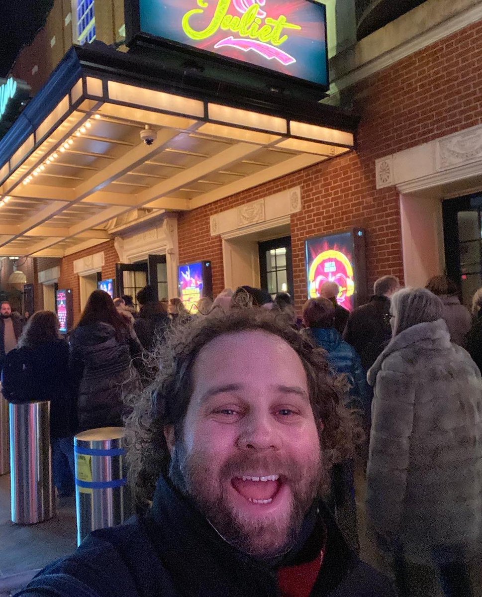 BWayBoundAndrew's tweet photo. What if Juliet didn’t end it all over Romeo? @andjulietbway #stagewhisperpod #broadway #andjulietbroadway #roar #fallseason22 https://t.co/zwFQ9MVyUn