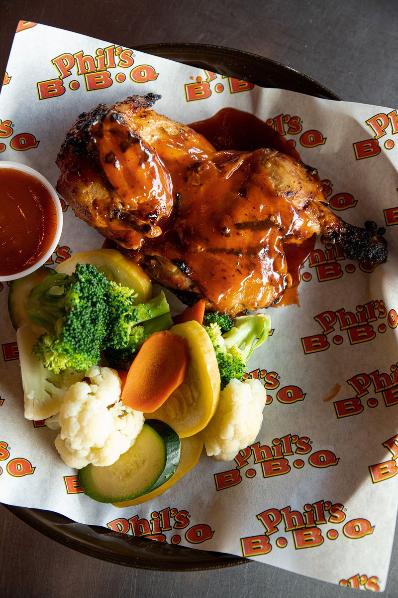 Dinner is served 🍴😍