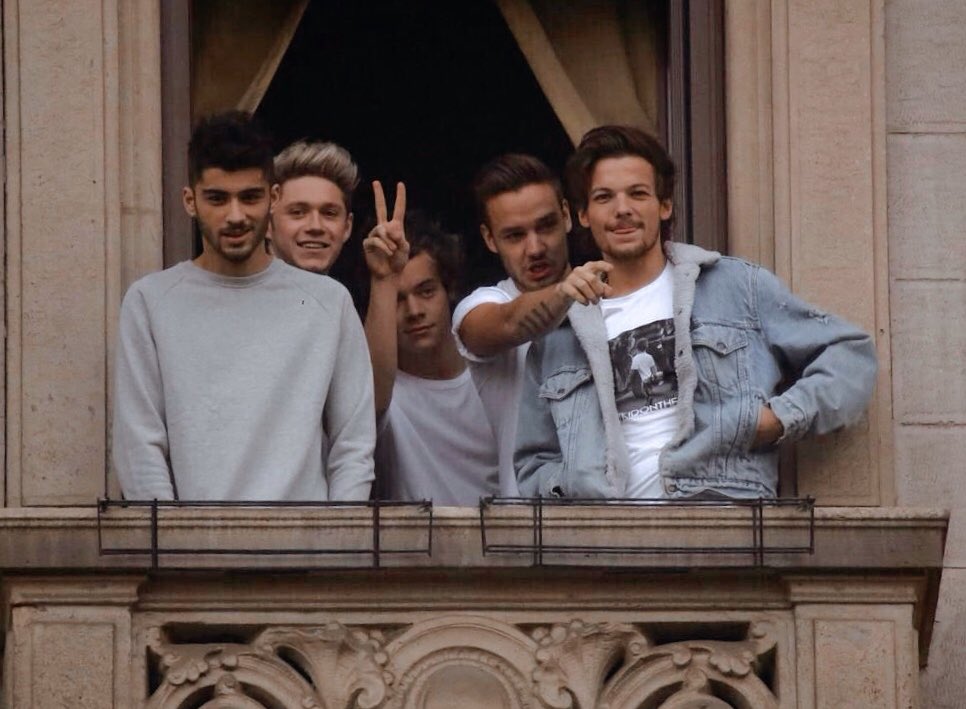 <a href="/AMAs/">American Music Awards</a> <a href="/onedirection/">One Direction</a> <a href="/BTS_twt/">방탄소년단</a> <a href="/ABCNetwork/">ABC</a> WE. ARE. ONE DIRECTION YEAYYYYY

I'm voting for #OneDirection "Story Of My Life" (2013) for #AMAsFanFavorite    performance at the #AMAs