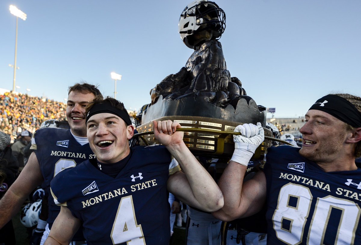 ColterP_Photo's tweet photo. The @MSUBobcats_FB are Montana and @BigSkyConf champions after defeating the Grizzlies 55-21 in Bozeman.#MontanaState #BrawloftheWild https://t.co/D49ZZY4aul