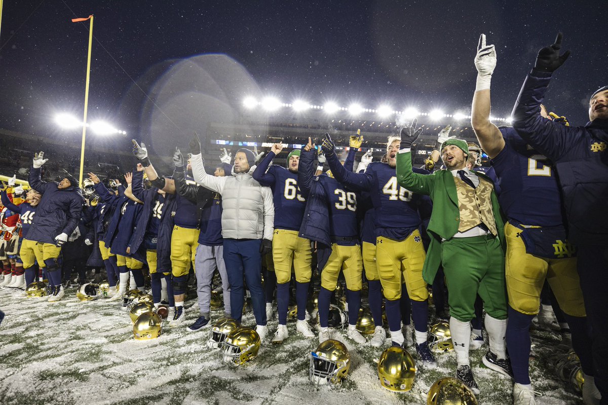NDFootball's tweet photo. Senior day dub 

#GoIrish https://t.co/rRCBVH2Ct3