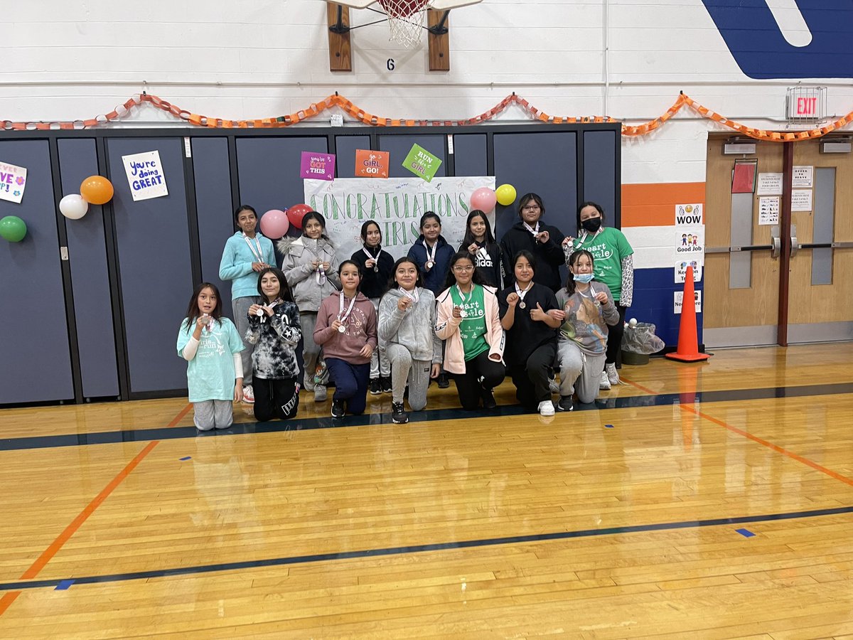 LauraHaganEd's tweet photo. Girls on the Run at Goodwin Elementary School! These 5th and 6th grade girls, along with their families and coaches braved the cold temps to run a 5K! Great job! @AldoCalderin @D99Cicero Everyone had a great time! Great day to be a Gator! https://t.co/rsc1B4Xuio