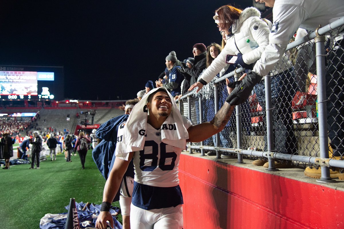 DailyCollegian's tweet photo. James Franklin celebrating win No. 💯 https://t.co/V0exYfQtou