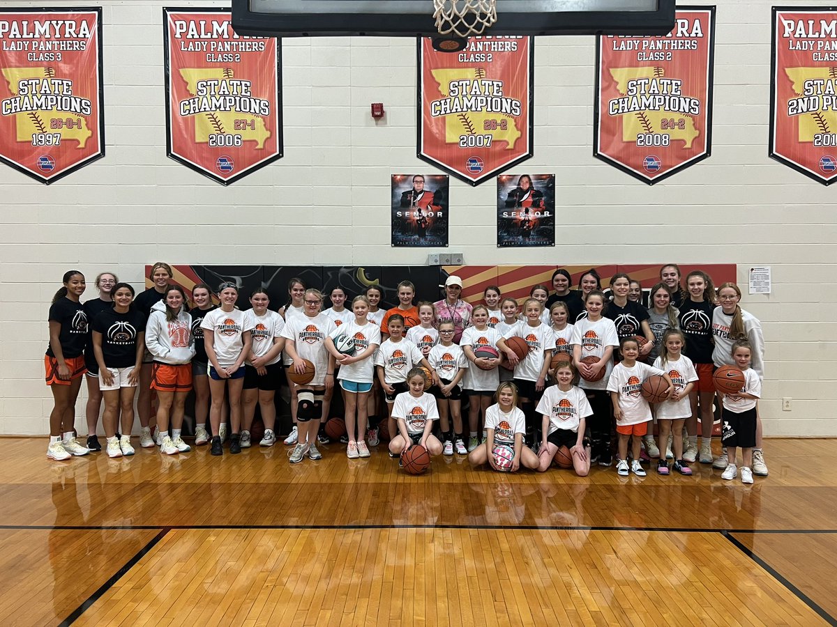 basketball_plp's tweet photo. Thank you so much to @JackieStiles10 for taking the time out of your day to come and coach our little kids at camp! We appreciate you a lot, and are so thankful you were able to do this! We had lots of fun!! https://t.co/bhKUVGE8Qm