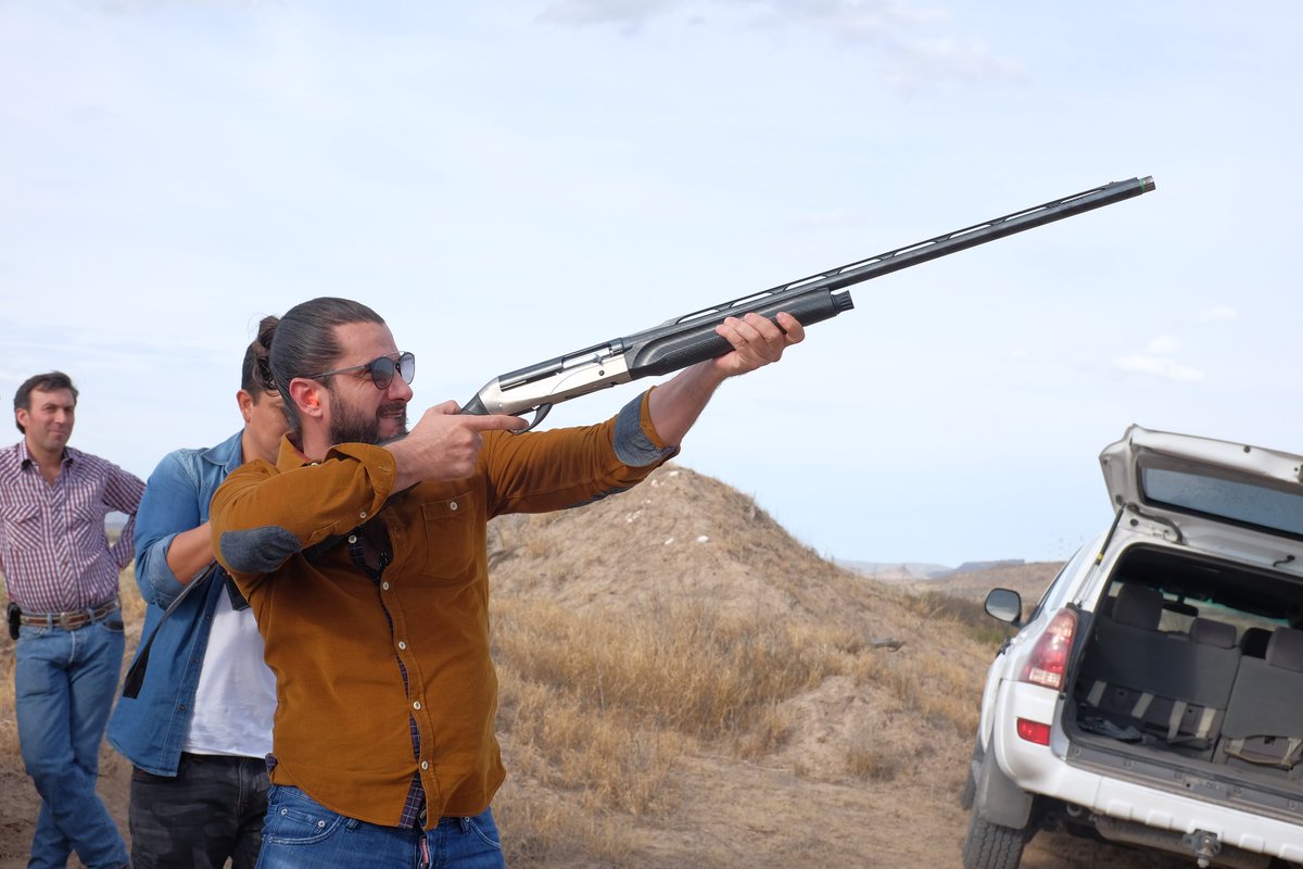 simonleonof's tweet photo. Nadie puede hacerte sentir inferior sin tu consentimiento… 🦁 #SimonLeon 🔥🔫 https://t.co/hLb7UcdqKK