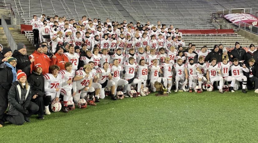 Maker_FBCoach's tweet photo. This is what happens when you get a group of selfless human beings together who trust the process. Team accomplishments are so much more rewarding than individual awards. 
We have a lot of DUDES on this team!

1st TEAM All State!
#TUFF #WaterIt https://t.co/uuPtSuixRi