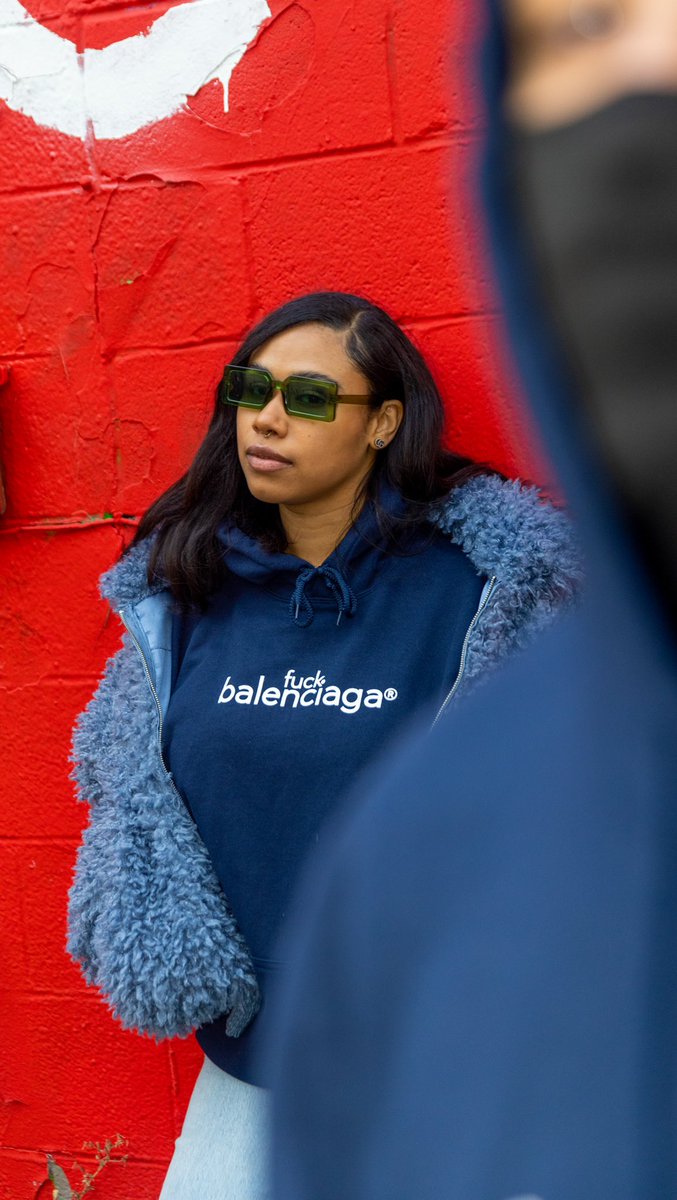 SLLIME64's tweet photo. Bootleg Balenciaga for the hoes  

https://t.co/lpnvCAzxL8 https://t.co/2yU5IzDO0U