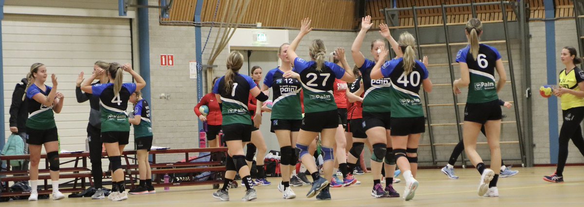 Eindstand vanavond handbal dames HCL 1 tegen ABS 1 is 25-17. HCL behoudt hiermee gedeelde 2e plek. Volgende week zondag de uitwedstrijd tegen HV Duiven in sporthal Triominos <a href="/svLoovoetbal/">s.v. Loo</a> <a href="/scgroessen/">Sportclub Groessen</a>
