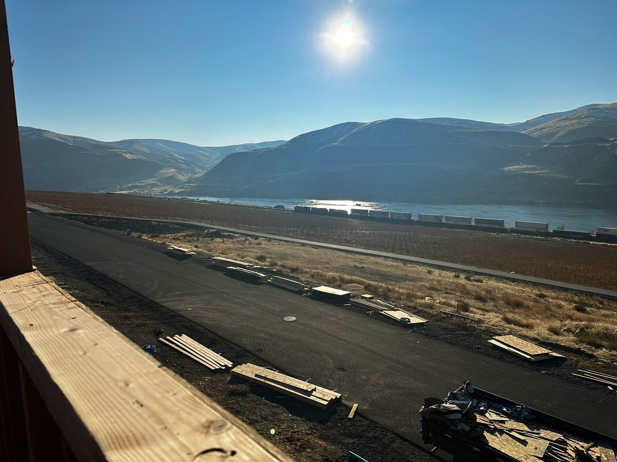 Adam Weber tweet media