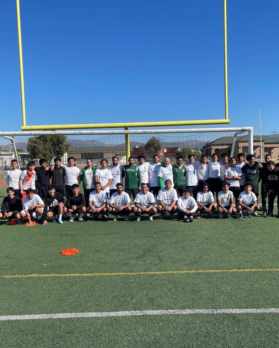 alisalfutbol's tweet photo. Alumni game was a success! @MarioCAguiar @Narez1994 Thanks to all the Alumni for supporting their Alma Mater! Vamos, Trojans! https://t.co/RhZts4HEtz