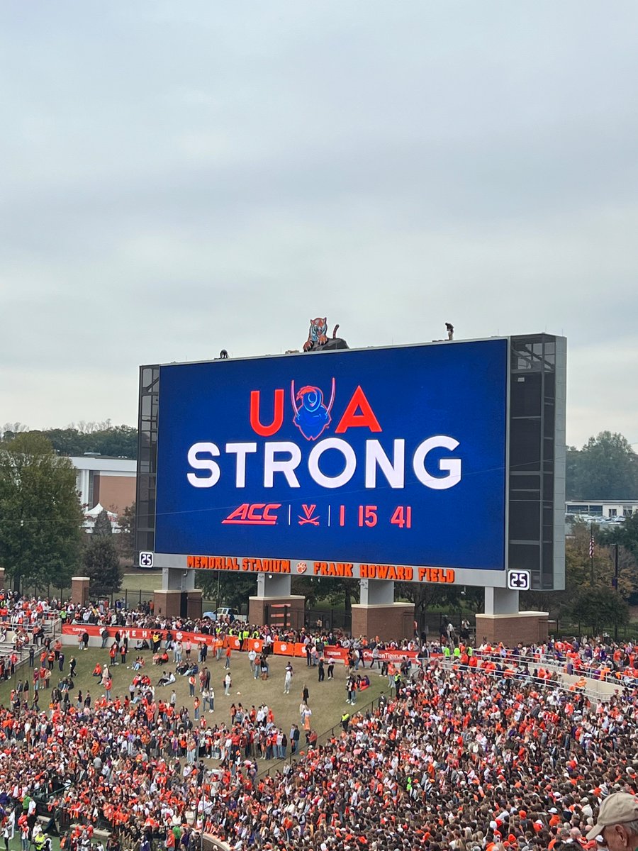 apthirteen's tweet photo. 💙🧡 https://t.co/SpttLUNcgz