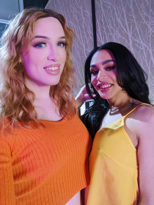 Meeting and filming with @eva_maxim yesterday was so amazing! https://t.co/clKemjSTXl<a class="tags" href="/tag/eva_maxim">@eva_maxim</a><a href="/tag/cutegirl"class="tags"><span>#cutegirl</span></a><a href="/tag/trans"class="tags"><span>#trans</span></a>