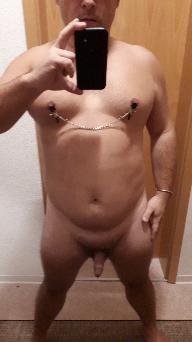 InsaneBrainTHR's tweet photo. Did I mention I like #nippleplay? #GayParty #gay #chubbynsfw #dickpic #nipplechain https://t.co/agwvr4J3zo