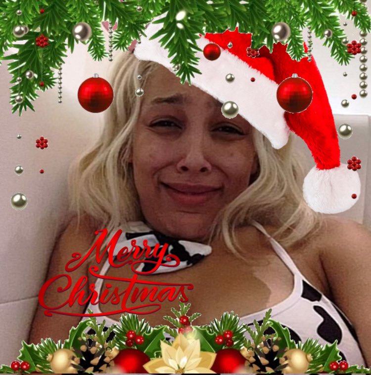 Pink_Tsunamii's tweet photo. Christmas Doja #dojacat #dojacat #dojaday #christmas #christmasdoja https://t.co/BlSduwcWOI