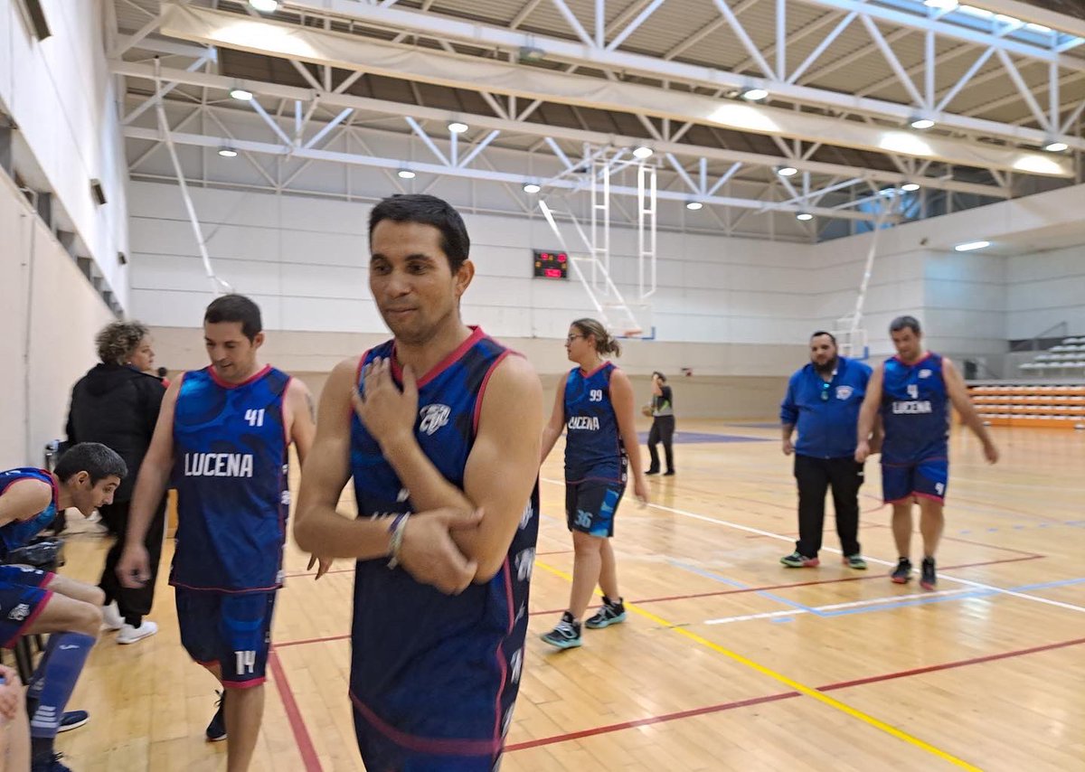 cbcdelucena's tweet photo. 🍀🏀Suerte a los deportistas y seguir disfrutando. BRAVO !!!
#somosbaloncesto #AMARA #FANDDI #cbcdelucena https://t.co/2ChhowWlVg