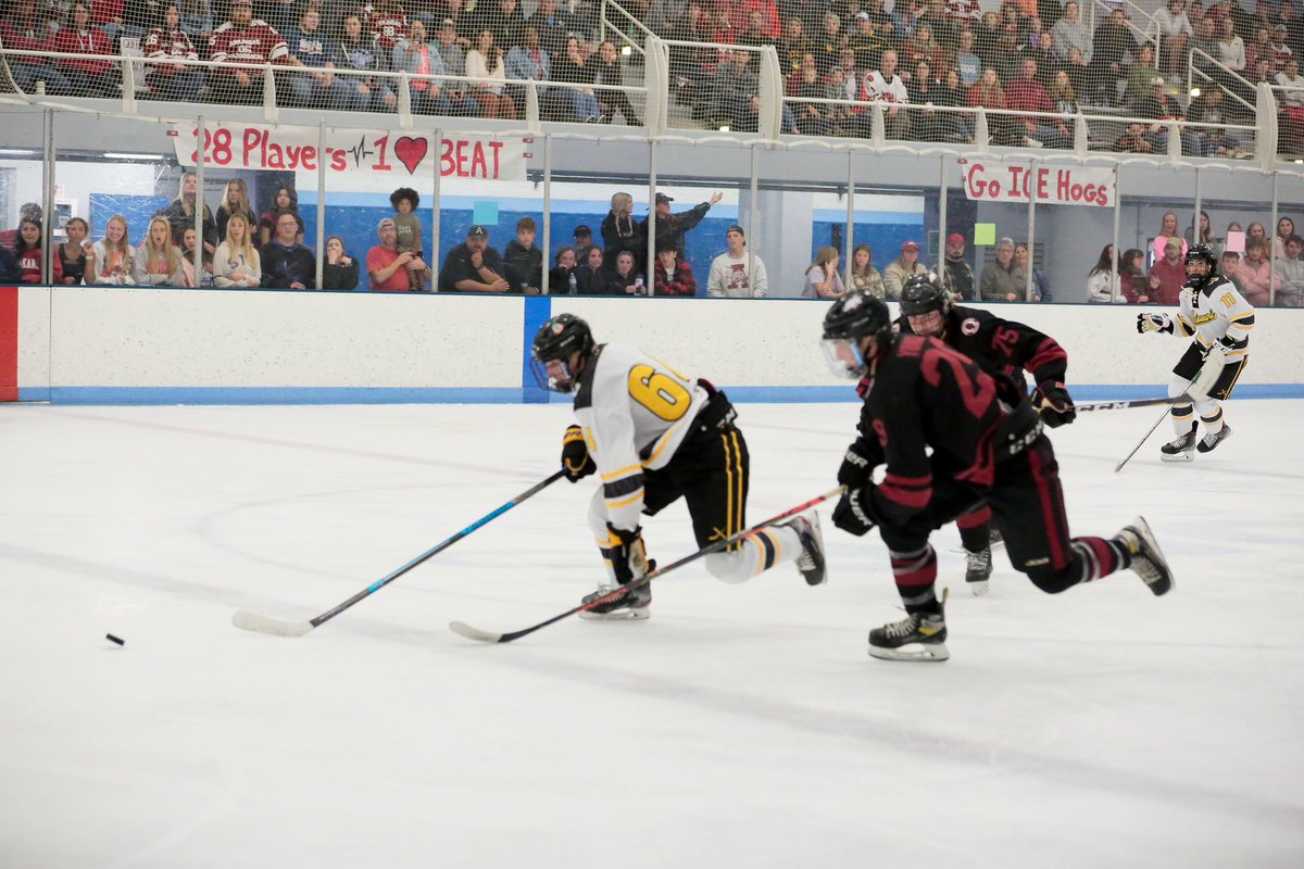 MizClubHockey's tweet photo. ⚡️💨
#MIZHockey #HockeySchool #Road2Boston https://t.co/P7JcVGgzOU