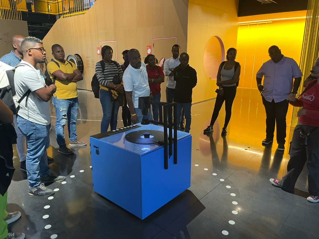 Up Holding tweet media