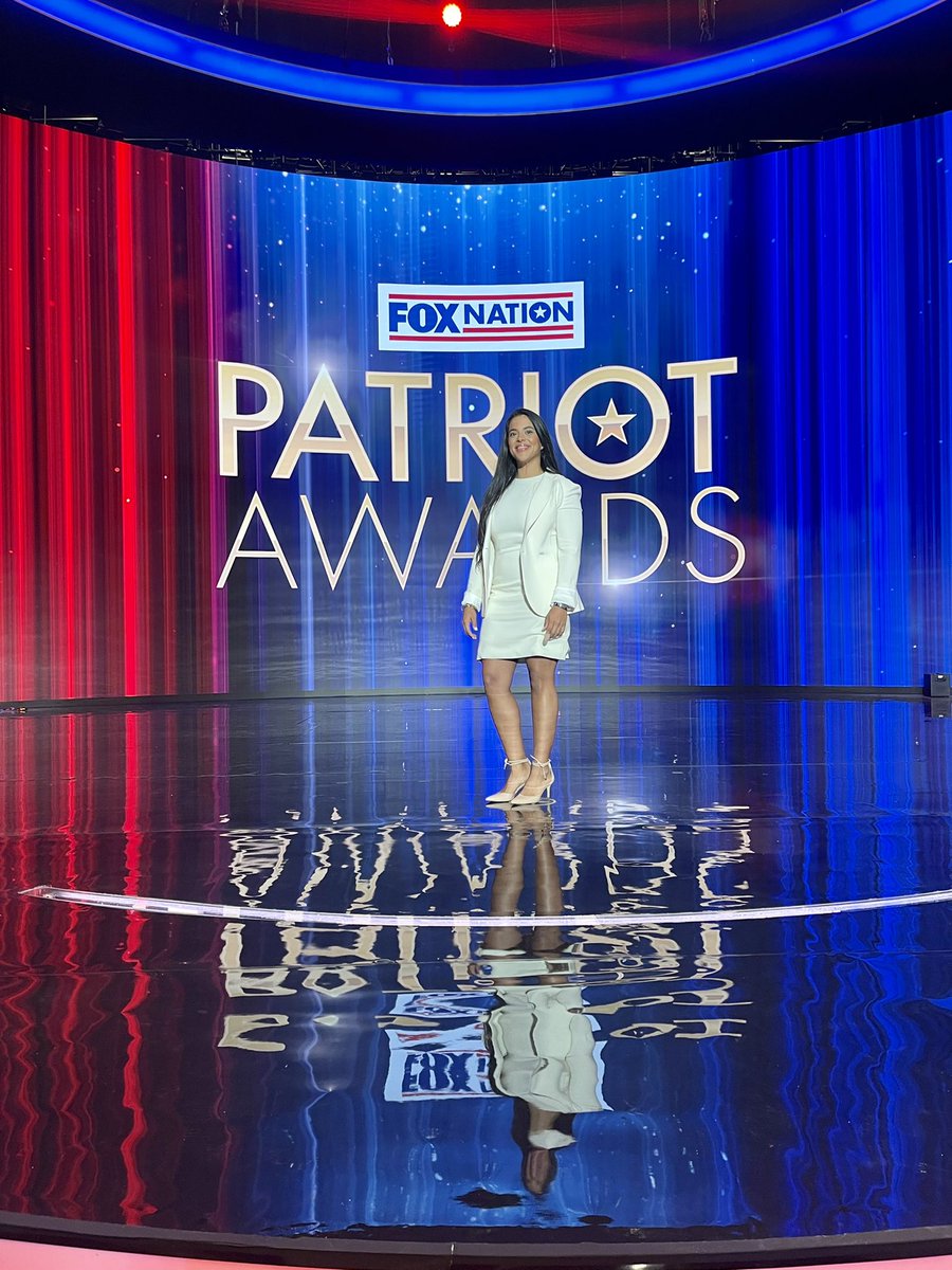 Grateful to have attended the @foxnation Patiot Awards with the @Tunnel2Towers What a wonderful night honoring those who serve our beautiful country. God Bless America. 🇺🇸 ❤️🤍💙 #foxnation #PatriotAwards #FoxNews