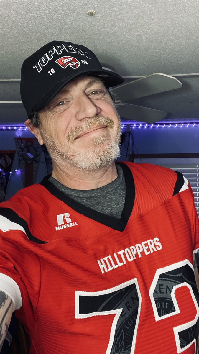 GregTish_'s tweet photo. Beat Auburn! #letsgotops @FletchTopper https://t.co/CDuimwJH0G