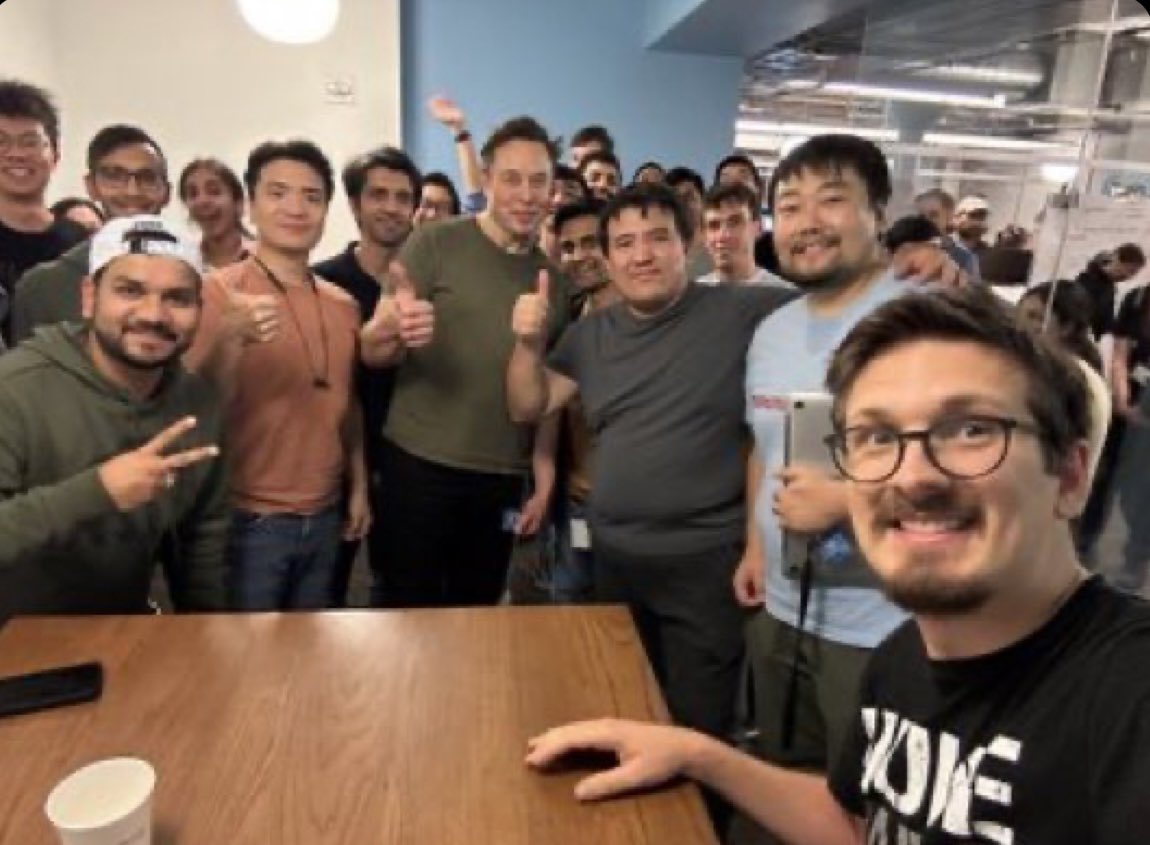 RealNickMugalli's tweet photo. @elonmusk @alexxubyte What other CEO is up at 1AM with
other engineers working through code
and the game plan for the next several
weeks? https://t.co/ebuGY38RGU