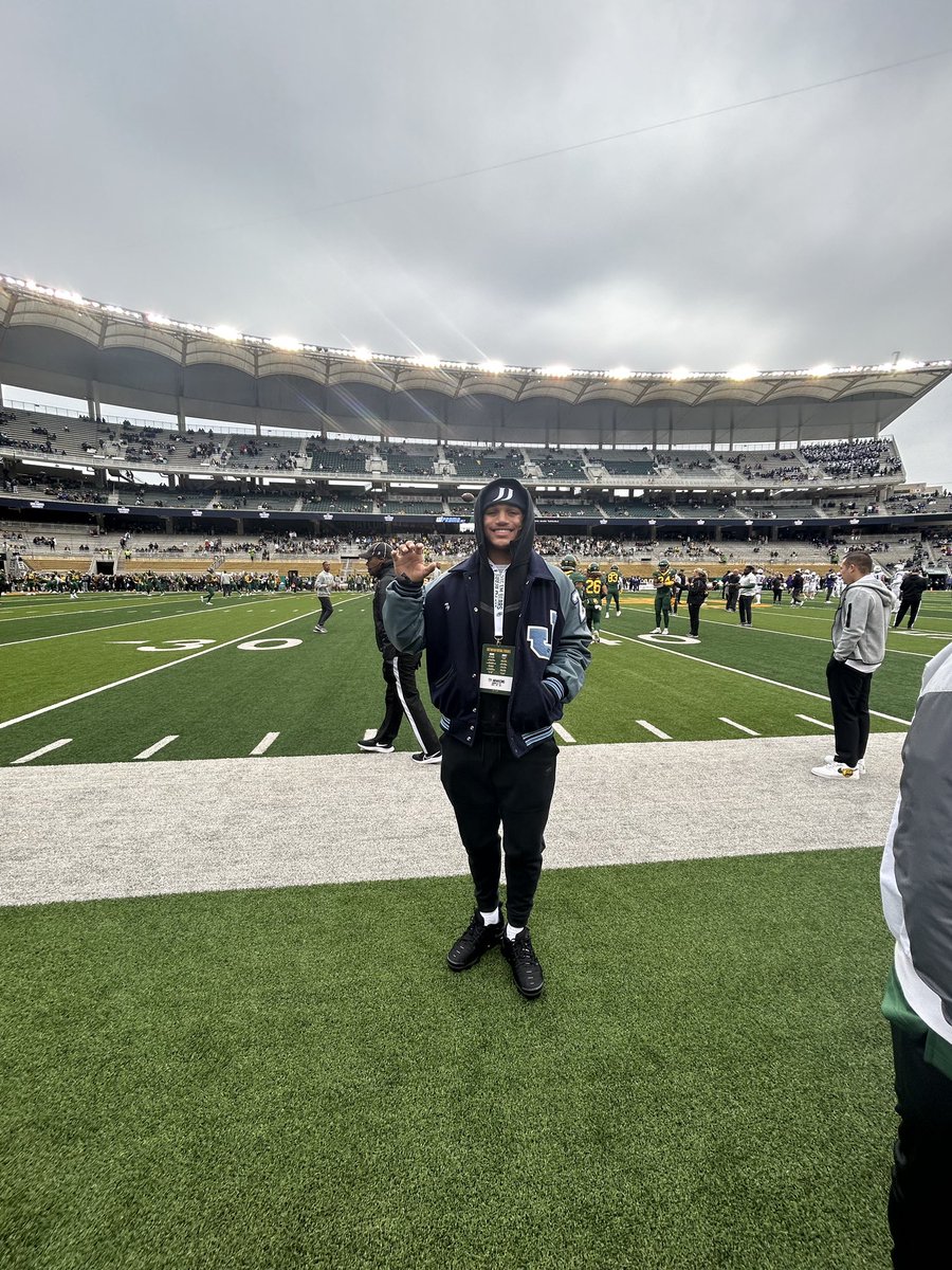 TyHawk1ns's tweet photo. Thanks for the invite @BUFootball! Nice talking with you @CoachShawnBell @CoachRWheat and @CoachRHolcomb #SicEm https://t.co/pduOkzidLM
