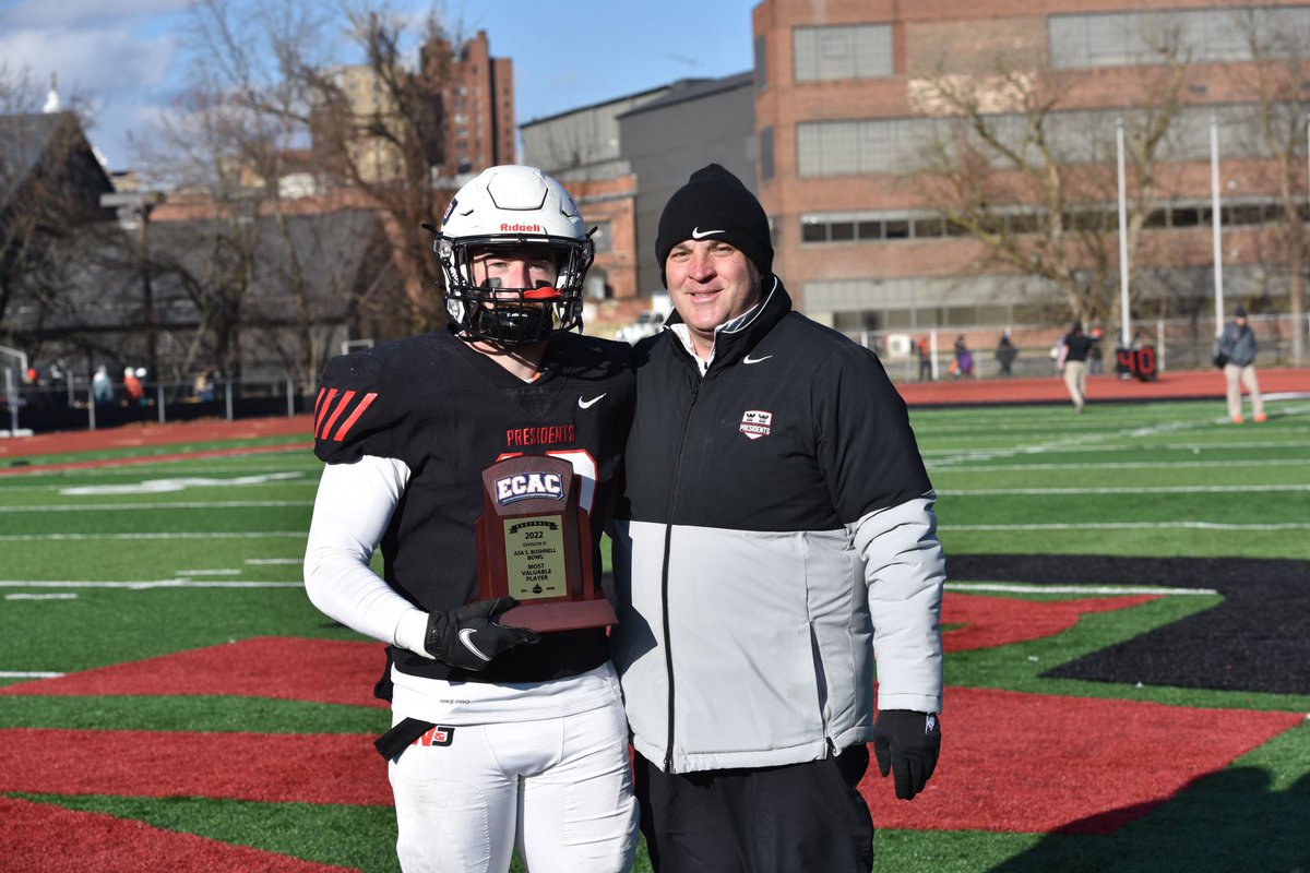 FOOTBALL: Your 2022 <a href="/ECACSports/">ECAC Sports</a> Asa S. Bushnell Bowl Champs - <a href="/WJFootball/">W&J Football</a>! 

#PrezPride #d3fb