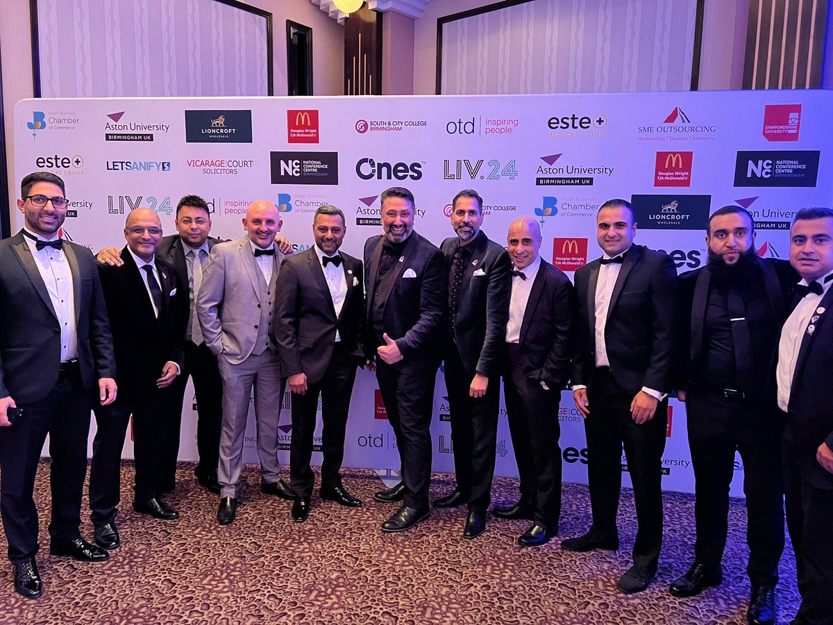Check out the talent in this photo 😂😎😛

#Eligible #HotStuff #FullMontyBham #ABCCAWARDS22 

<a href="/AsianbizChamber/">Asian Business Chamber of Commerce (ABCC)</a>