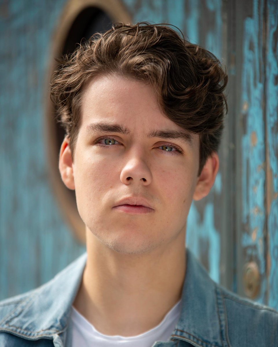 _RubenWheeler's tweet photo. @thomaxonphoto - The greatest headshot photographer around! 
#headshots #headshotphotographer #actorheadshots #headshotsession #headshotscornwall #actor https://t.co/aucCD1yiBs