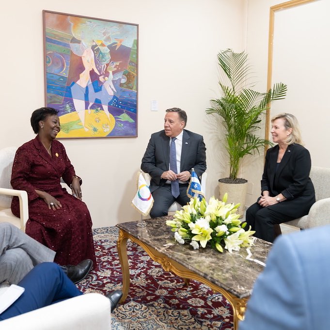 #SommetDjerba2022 

La Secrétaire générale de la #Francophonie a rencontré le Premier Ministre du #Québec <a href="/francoislegault/">François Legault</a> et la Ministre des relations internationales du Québec <a href="/M_Biron/">Martine Biron</a> pour échanger sur la coopération entre l’#OIF et le Québec.