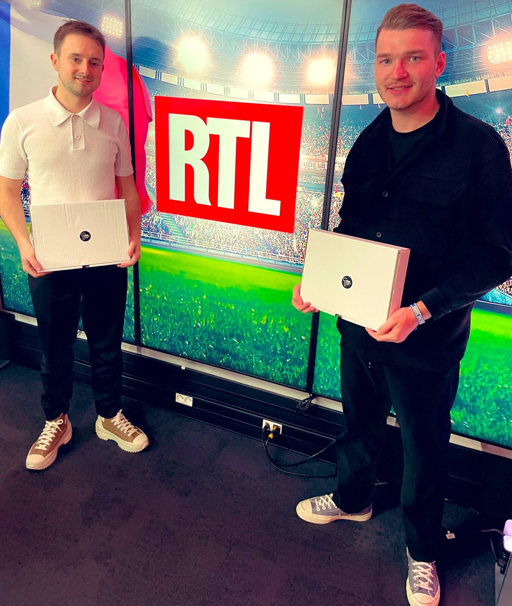 2️⃣ coffrets @Lebonmaillotoff à gagner 🤩

Pour tenter de remporter un maillot mystère : RT &amp; follow <a href="/RTLFoot/">RTLSport</a> et donnez votre favoris pour la Coupe du Monde dans les commentaires ⤵️

Bonne chance 🍀