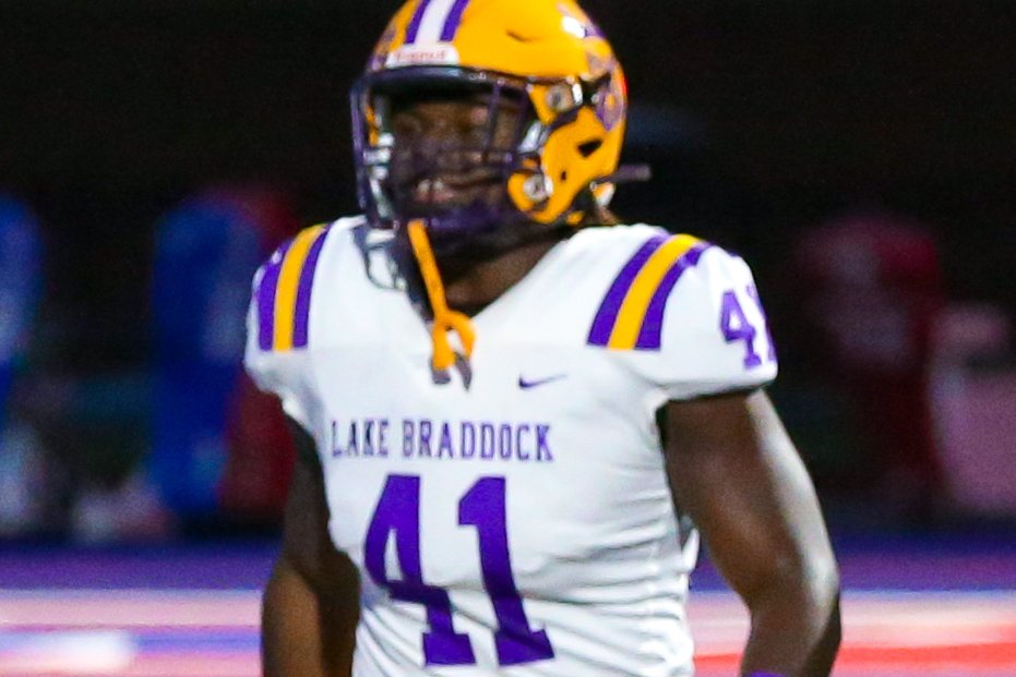 Check out my Hudl Highlight - Big 41's Last Game👀⚡🔥 , on <a href="/Hudl/">Hudl</a> at -  hudl.com/v/2Jt1Ky  It's been fun I have no Regrets. My grind doesn't end here. I will be in the NFL one day. Love my team and Coaches. Wouldn't Play nowhere else #AGTG #LBFORLIFE