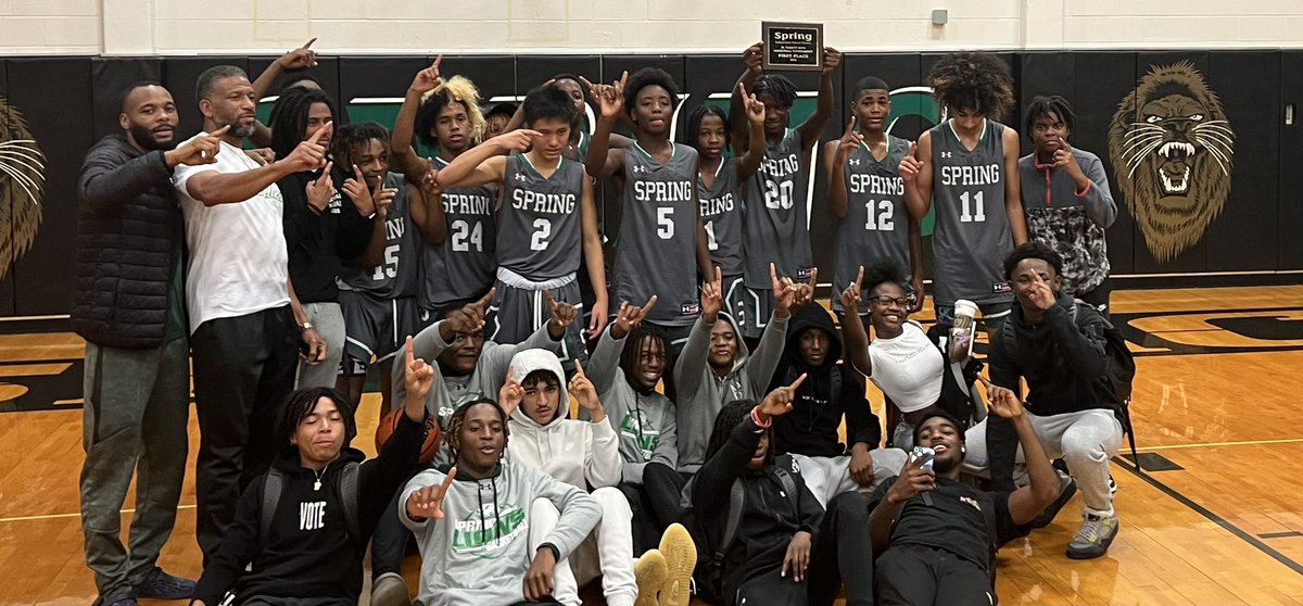 shsboysbball's tweet photo. 9th Grade Black brings home a Championship to “The Lions Den”
S/O to JV &amp; Varsity players and parents who brought the energy. https://t.co/ebreF8v1gR
