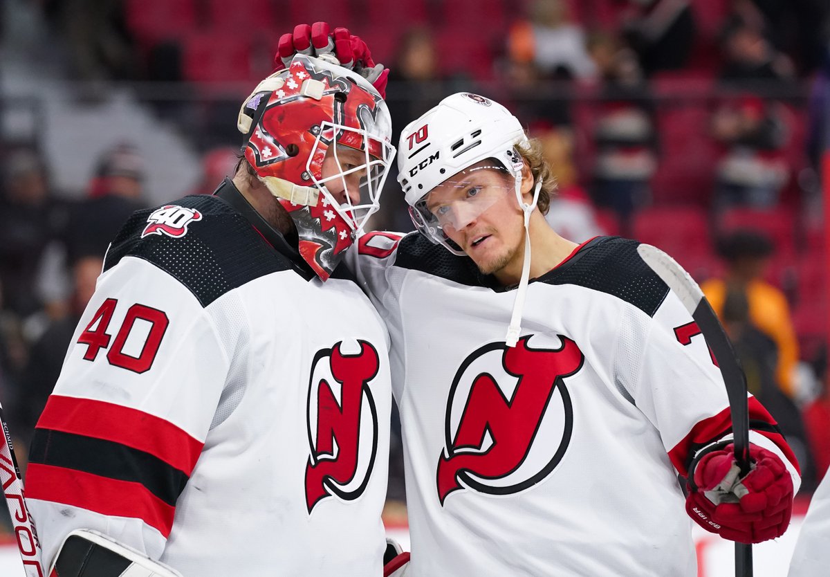 NHL's tweet image. 🔴🔴🔴🔴🔴🔴🔴🔴🔴🔴🔴🔴 

Stop us if you've heard this before. The @NJDevils have WON AGAIN. 

12. In. A. Row.