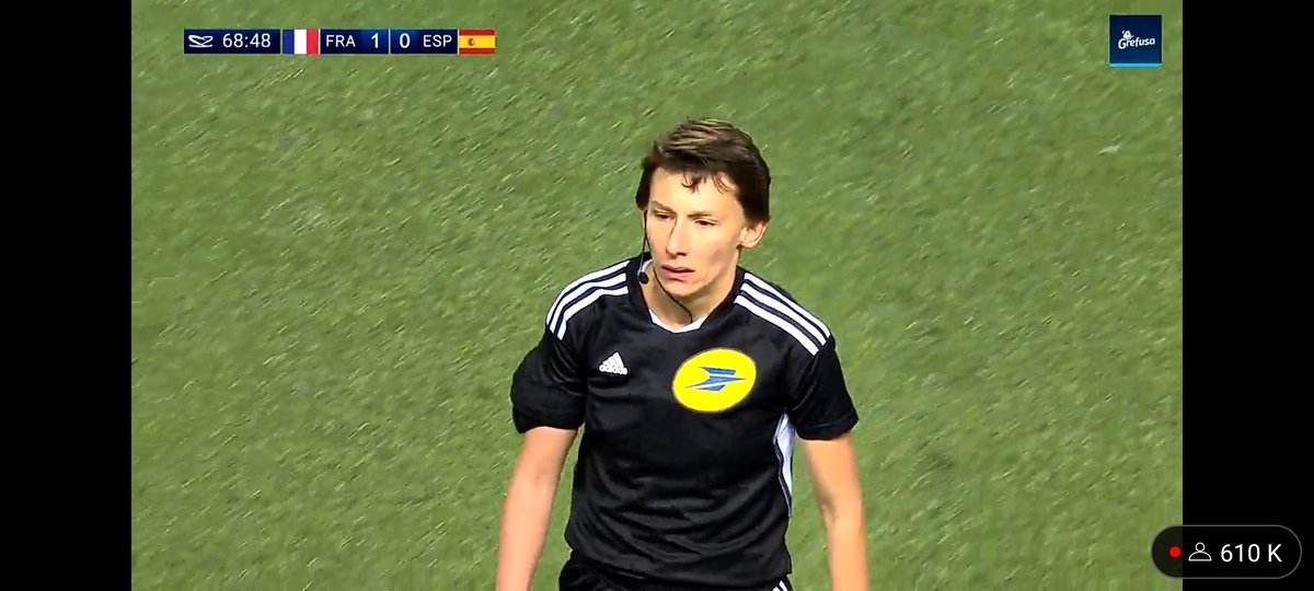 MarioAlf9's tweet photo. Dime qué no sabes de Fútbol, sin decirme que no sabes de Fútbol.

Partidazo de Youtubers 3. https://t.co/FTWEGkFZqt