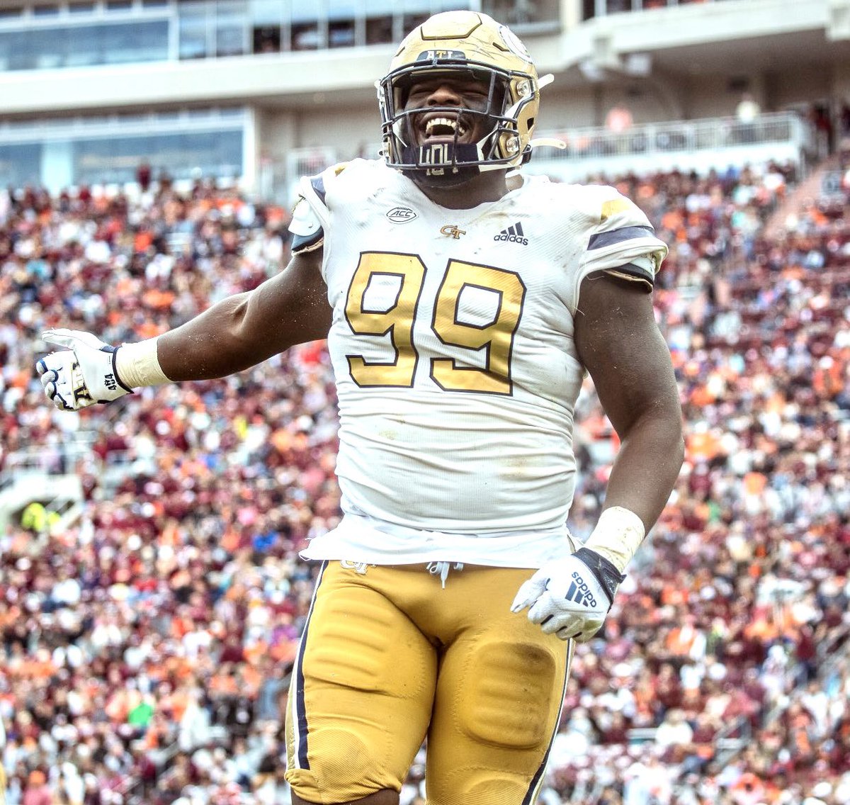 DrRenaDouse's tweet photo. We Love You Son❤️ @quan_61 #99 @DouseMarlon #ToGeTherWeSwarm🐝 https://t.co/JXNbFvSDNU