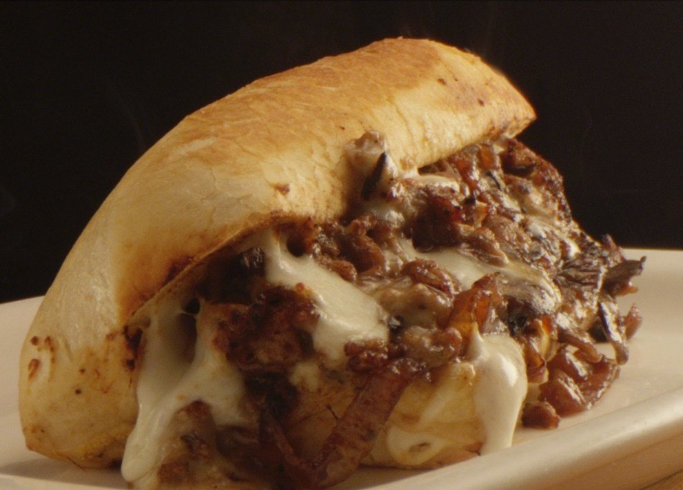ChefPepperRD's tweet photo. Sábado para antojarte de un rico Philly Cheesesteak 🔥🤤 

Pídelo por Chef Pepper App y disfruta de Free Delivery 📲

Salón, delivery y takeout hasta las 11:00pm

#TheChangeIsHappening 
#ChefPepper #RealFood https://t.co/ohXkeAK9sE