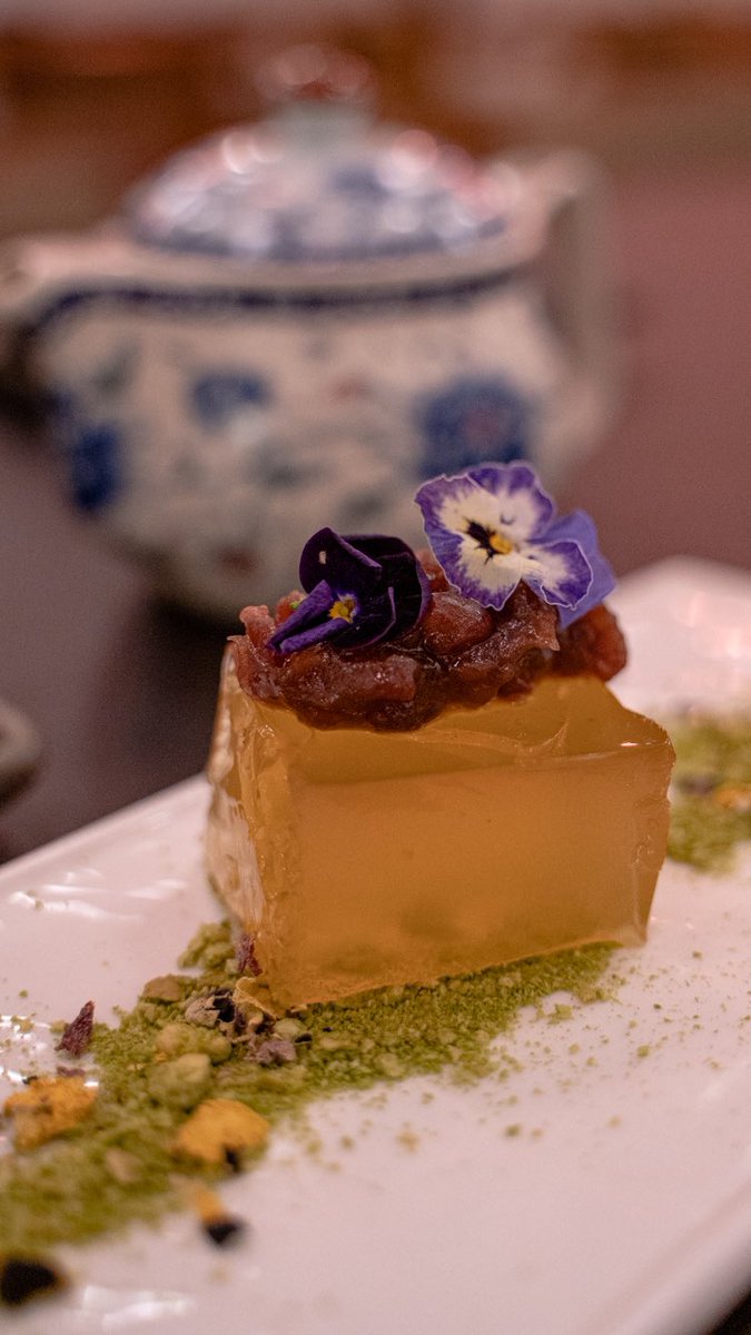 ¡Izakaya japonés! 🥢 comida y alcohol🍹al más estilo propio de Tokio! Ubicado en Vitacura, Av. Nueva Costanera 3835 se encuentra <a href="/REST_JAPON/">Restaurant Japon</a>