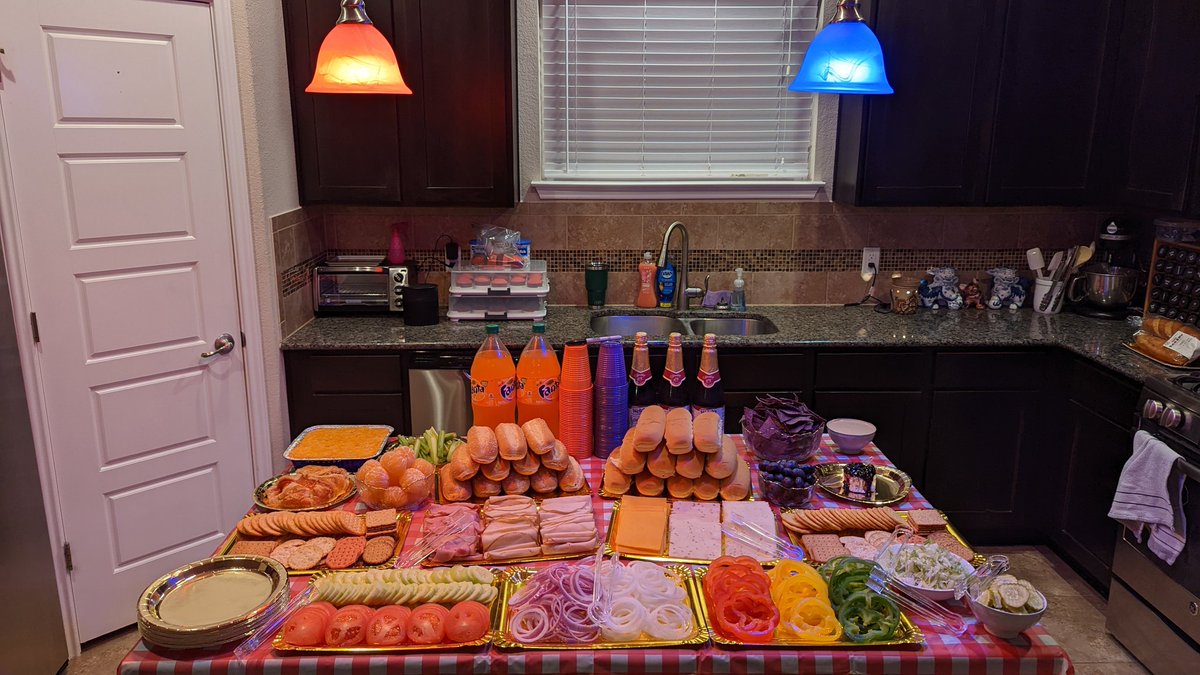 Sandwich making for #PokemonScarlet and #PokemonViolet release party last night. Paired with "Scarlet" and "Violet" snacks 😜

Side note: coming up with purple foods is a lot harder than coming up with red/orange foods
