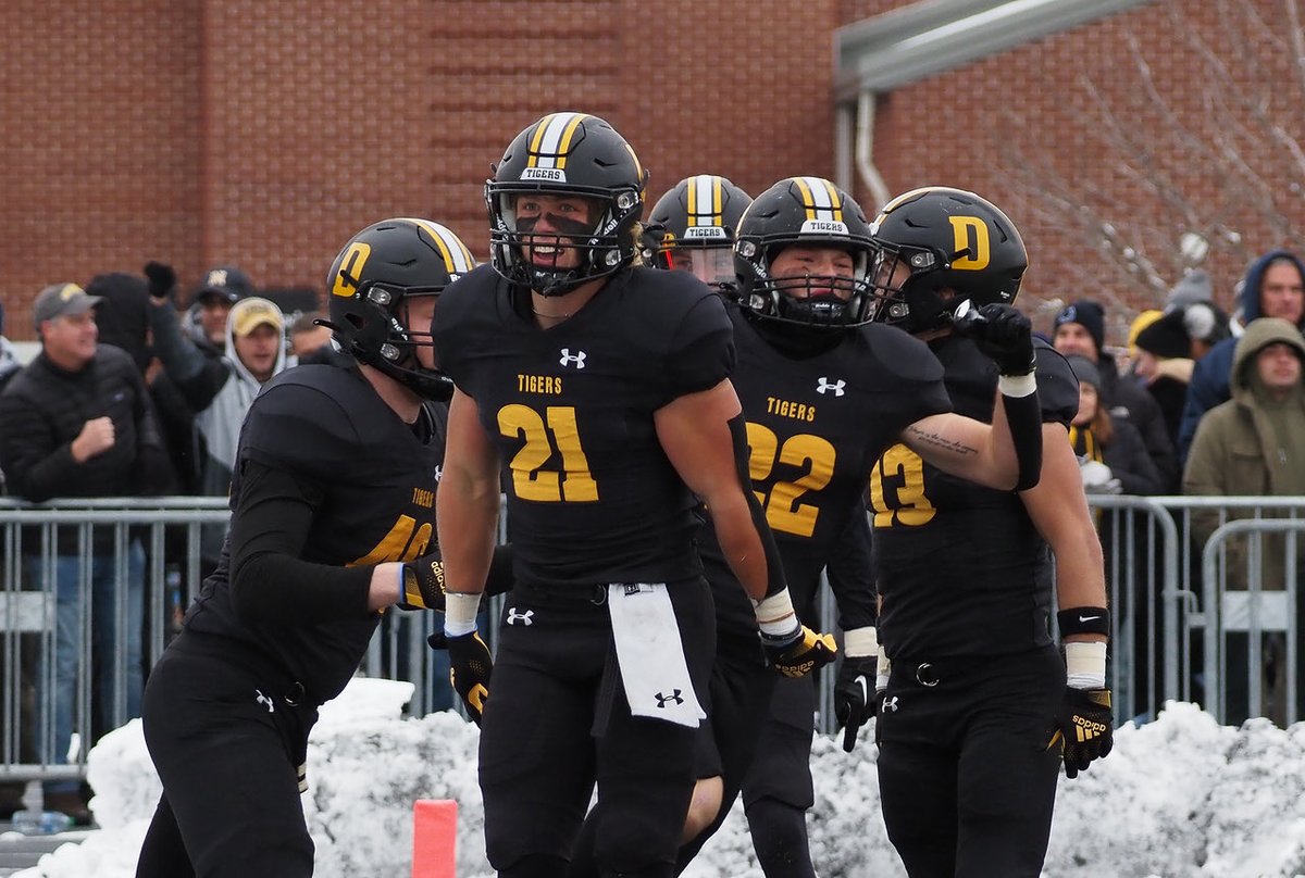 Jake Comer tweet media