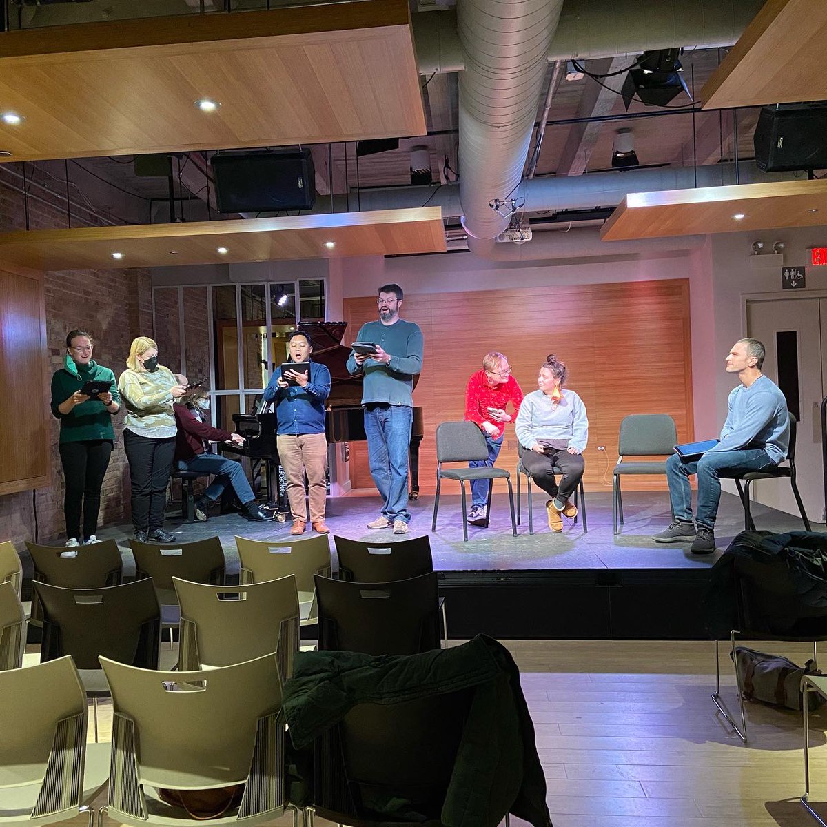 GretchenEng's tweet photo. Liveerreise, LAUGHTERREISE, loveterreise, y’all. Please come see my *very niche* classical music sketch comedy show with @4thcoastchicago this weekend- Sat at 8pm PianoForte Chicago, Sun at 3pm @The_Annoyance - tickets linked in bio. Feat. @brad_pike as Johannes Brahms. https://t.co/hP26E3C314