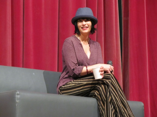 fuzzykiwigrl's tweet photo. Shocked and saddened to hear about #NickiAycox. Condolences to her family and friends. The #SPN family will miss #MegOne#. I took this photo when @Armageddonexpo hosted Nicki &amp; @RachelMiner1. Nicki loved the clothes she was wearing that she found in a little shop in Auckland. https://t.co/f9bAnT41Qf